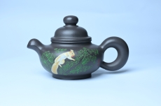 紫砂壶图片:美壶特惠 手工手制紫砂壶特好青灰泥松鼠壶 茶壶 茶具 单壶 - 全手工紫砂壶网