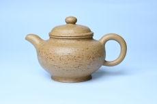 紫砂壶图片:美壶特惠 特好粗砂桃花段泥掇只紫砂壶 茶人醉爱 - 全手工紫砂壶网