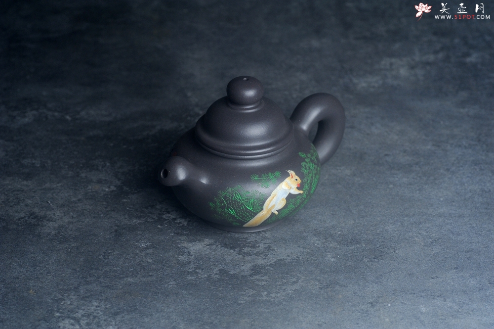 紫砂壶图片：美壶特惠 手工手制紫砂壶特好青灰泥松鼠壶 茶壶 茶具 单壶 - 全手工紫砂壶网