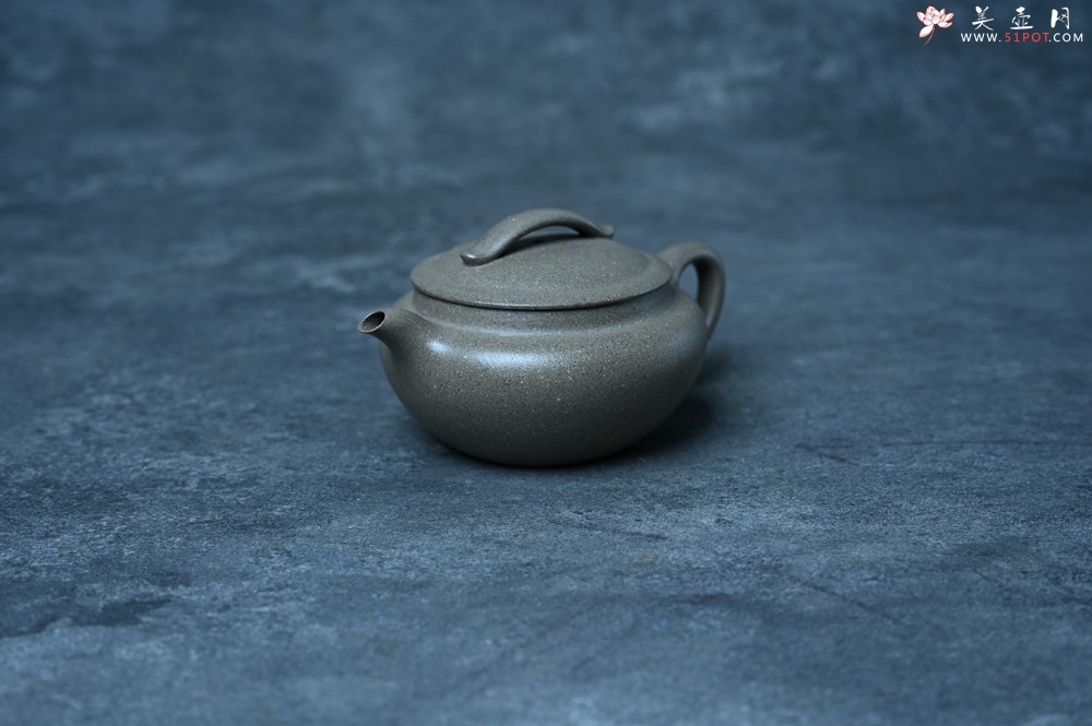 紫砂壶图片：美壶特惠 特好芝麻绿泥云帆紫砂壶 茶人醉爱 - 全手工紫砂壶网