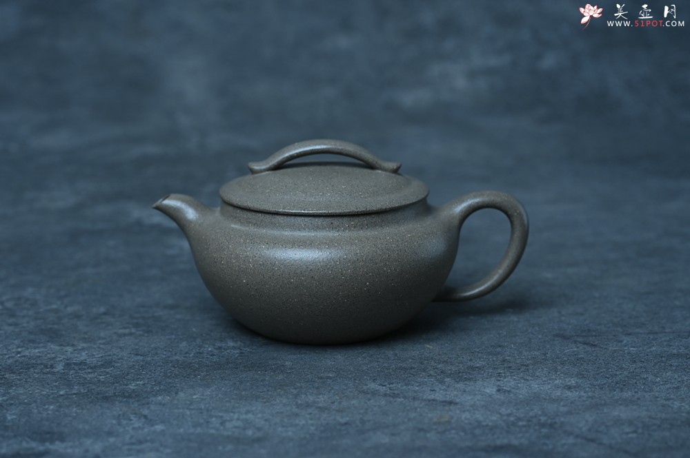 紫砂壶图片：美壶特惠 特好芝麻绿泥云帆紫砂壶 茶人醉爱 - 全手工紫砂壶网