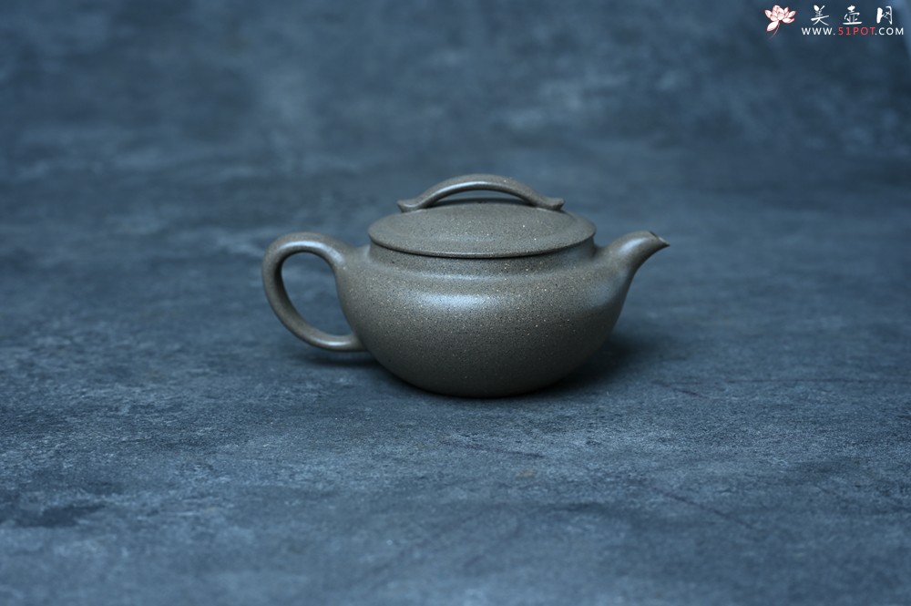 紫砂壶图片：美壶特惠 特好芝麻绿泥云帆紫砂壶 茶人醉爱 - 全手工紫砂壶网