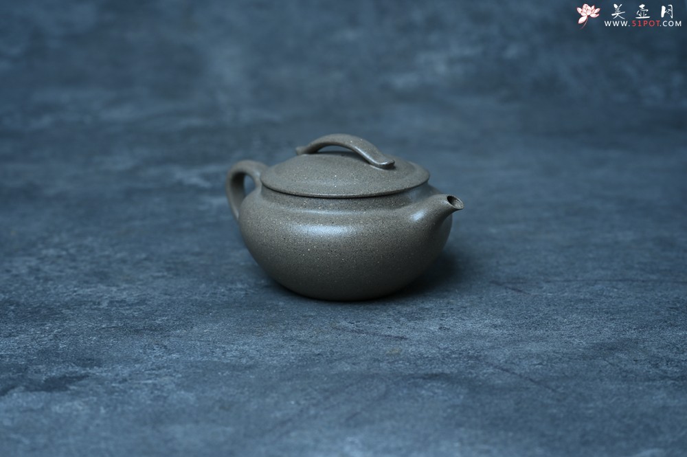 紫砂壶图片：美壶特惠 特好芝麻绿泥云帆紫砂壶 茶人醉爱 - 全手工紫砂壶网