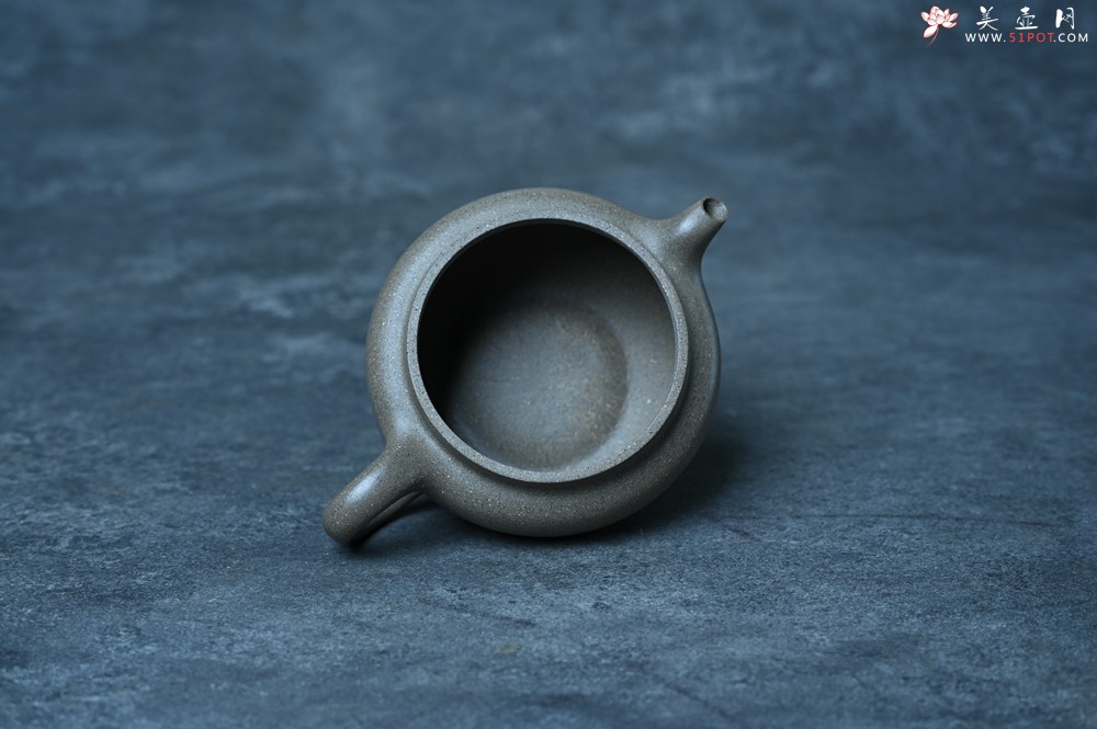 紫砂壶图片：美壶特惠 特好芝麻绿泥云帆紫砂壶 茶人醉爱 - 全手工紫砂壶网