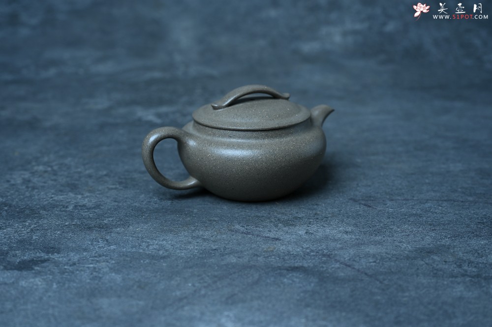 紫砂壶图片：美壶特惠 特好芝麻绿泥云帆紫砂壶 茶人醉爱 - 全手工紫砂壶网