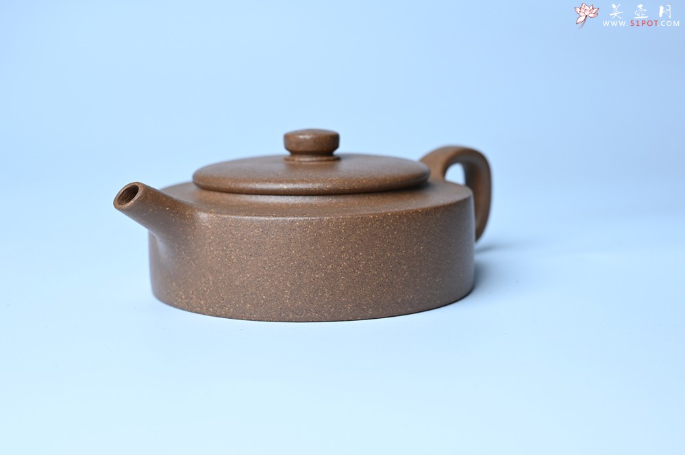 紫砂壶图片：美壶特惠  精工老段周盘壶 小壶难做 易泡养 杀茶利器 - 全手工紫砂壶网