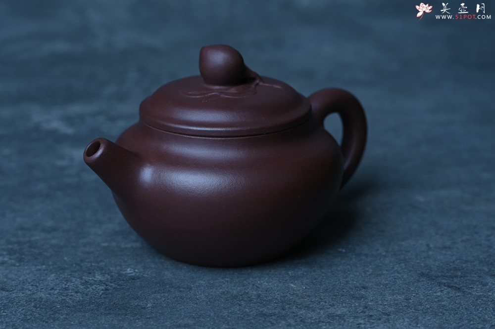 紫砂壶图片：特好老紫泥全手工寿桃壶 茶人醉爱 - 全手工紫砂壶网