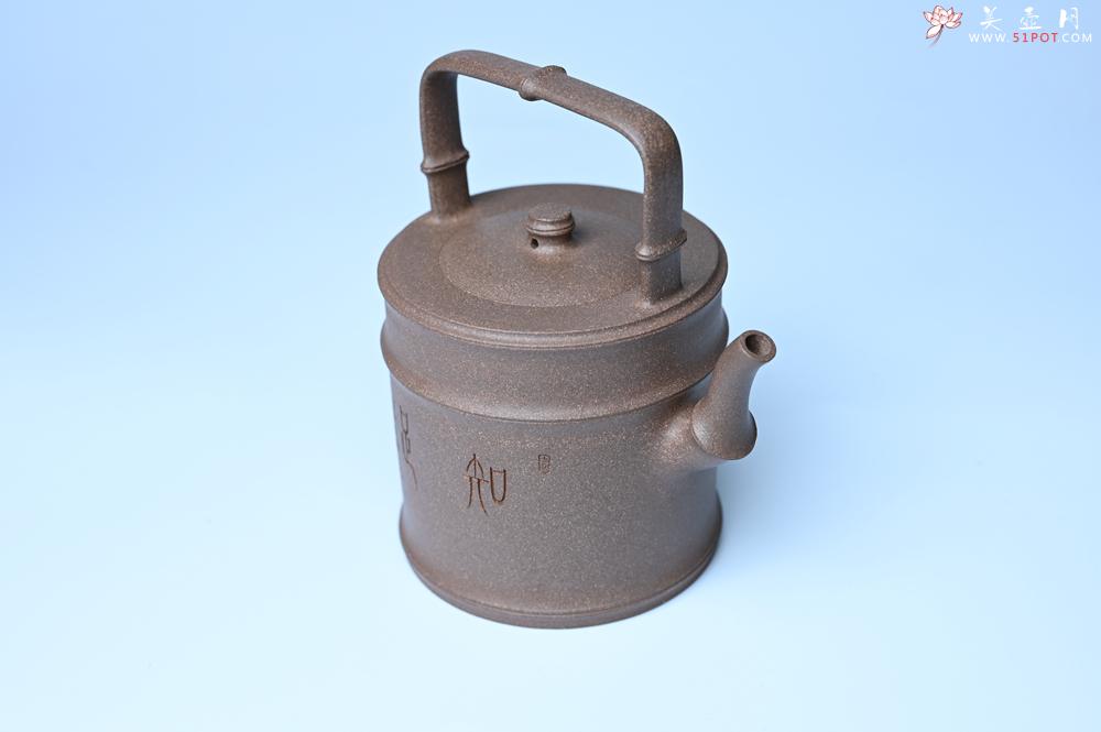 紫砂壶图片：美壶特惠 特好老段泥 精工知（知了）足（竹子）提梁 挺拔秀雅 - 全手工紫砂壶网