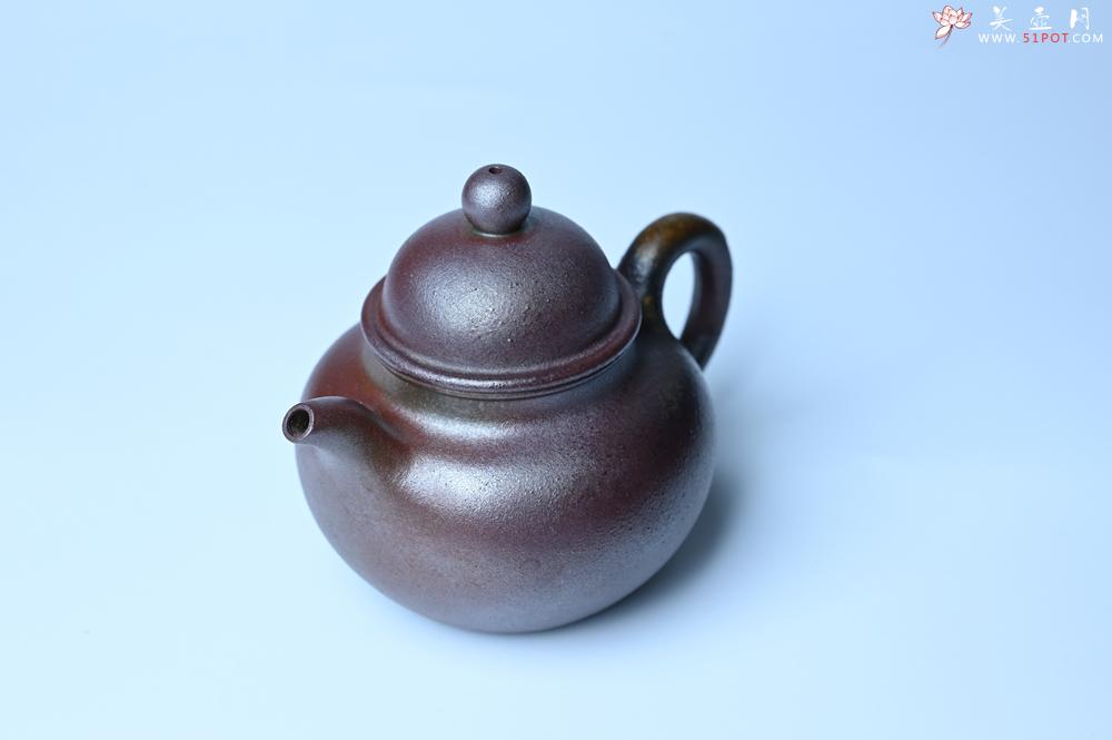 紫砂壶图片：美壶特惠 精致柴烧青灰泥掇球壶 茶人醉爱 - 全手工紫砂壶网