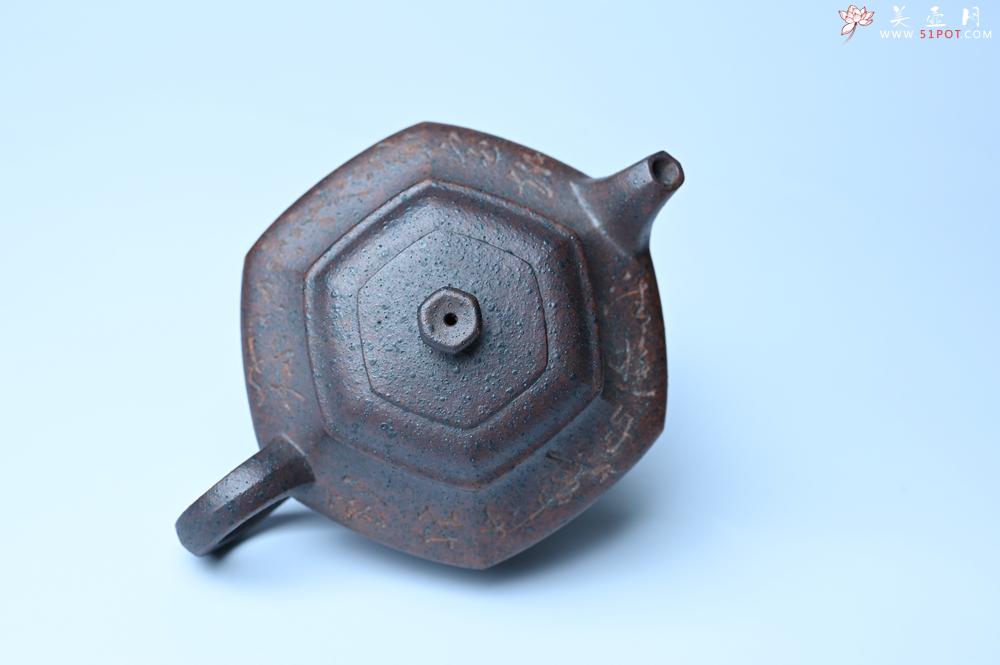 紫砂壶图片：美壶特惠 柴烧六方虚扁紫砂壶 茶人醉爱 - 全手工紫砂壶网